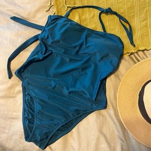 Convertible swimwear